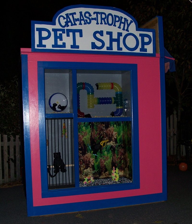004 Pet Shop Night Side